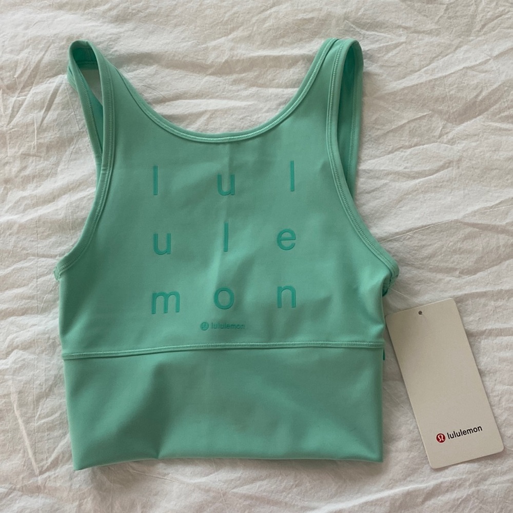 Lululemon Workout too new with tags!